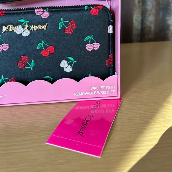 NWT- Betsey Johnson Cherry Embroidered wrislet wallet - Picture 3 of 5